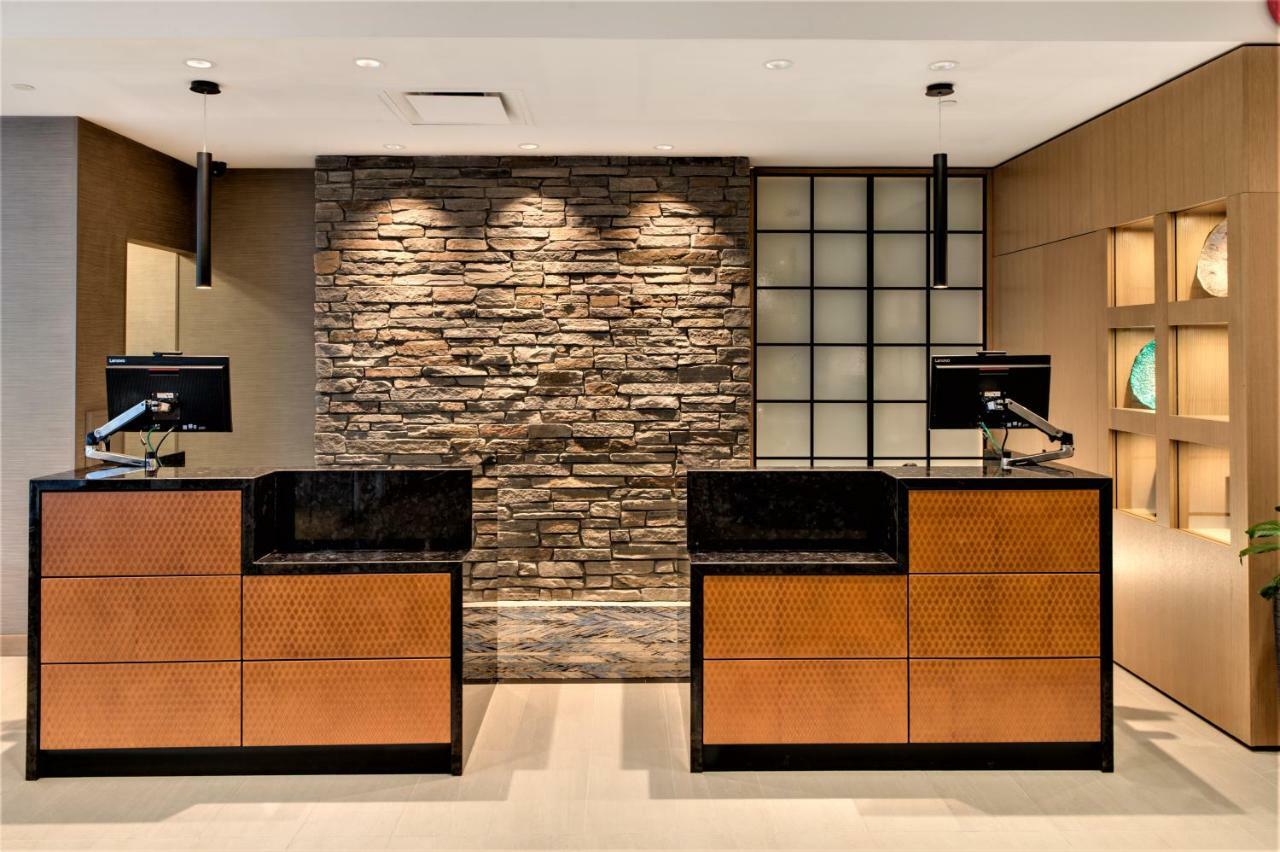 Delta Hotels By Marriott Kamloops Exterior foto